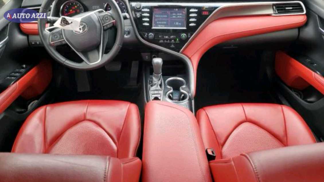 Car Image 2018 TOYOTA CAMRY