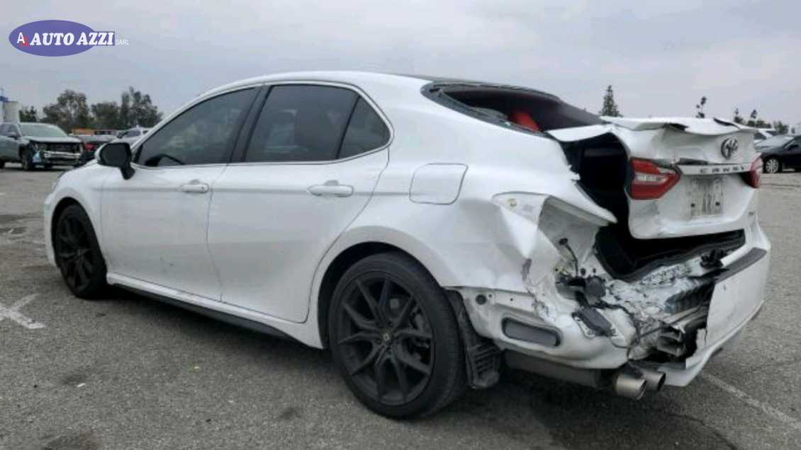 Car Image 2018 TOYOTA CAMRY