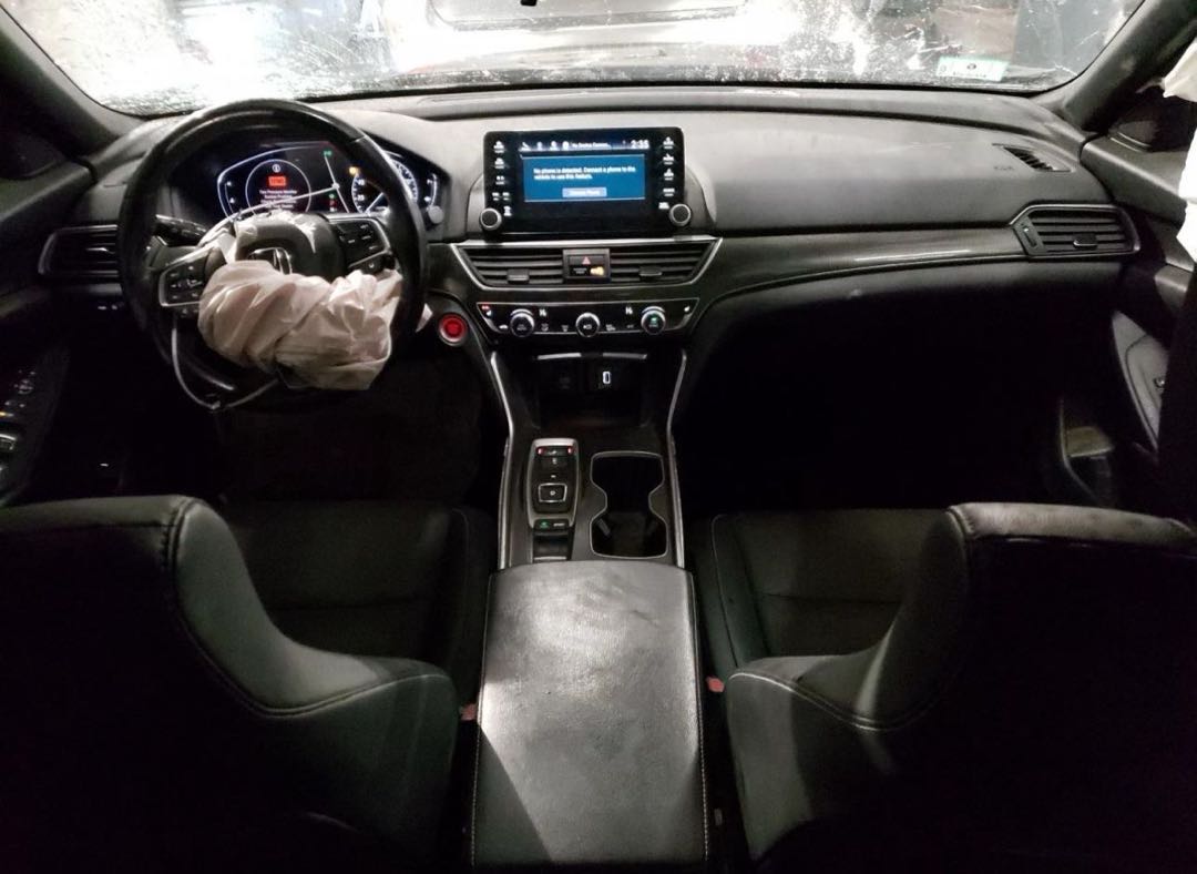 Car Image 2018 HONDA ACCORD