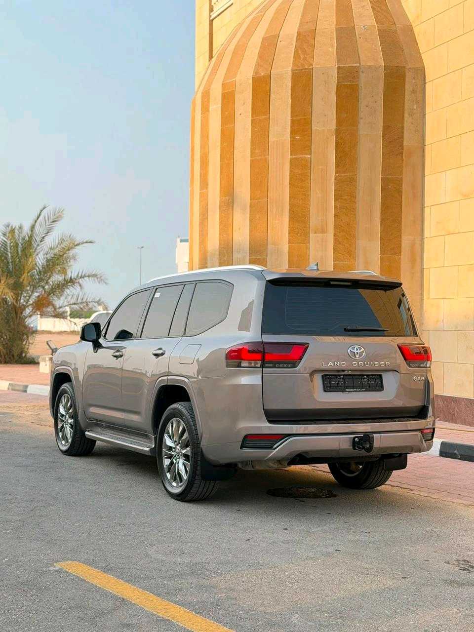 Car Image 2023 TOYOTA LAND CRUISER GX.R