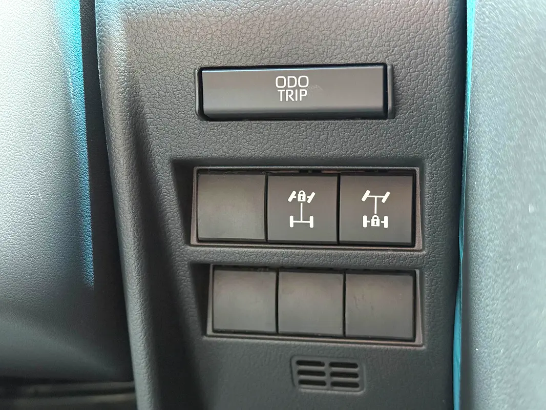 Car Image 2026 TOYOTA LAND CRUISER GX.R