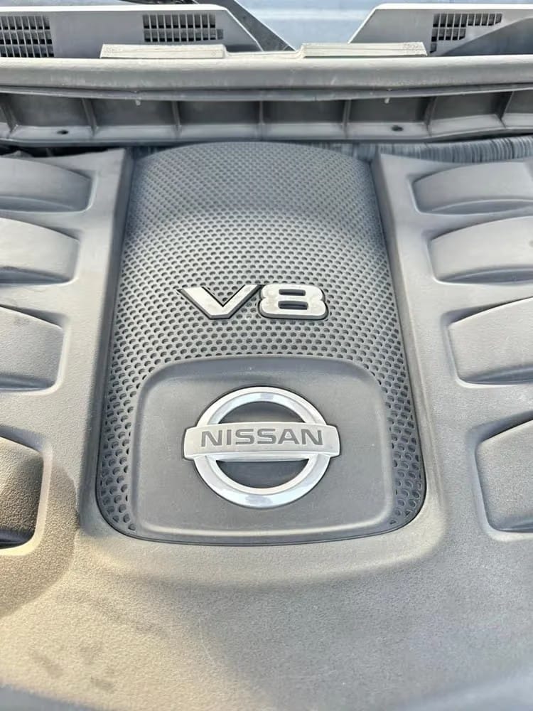 Car Image 2015 NISSAN PATROL LE