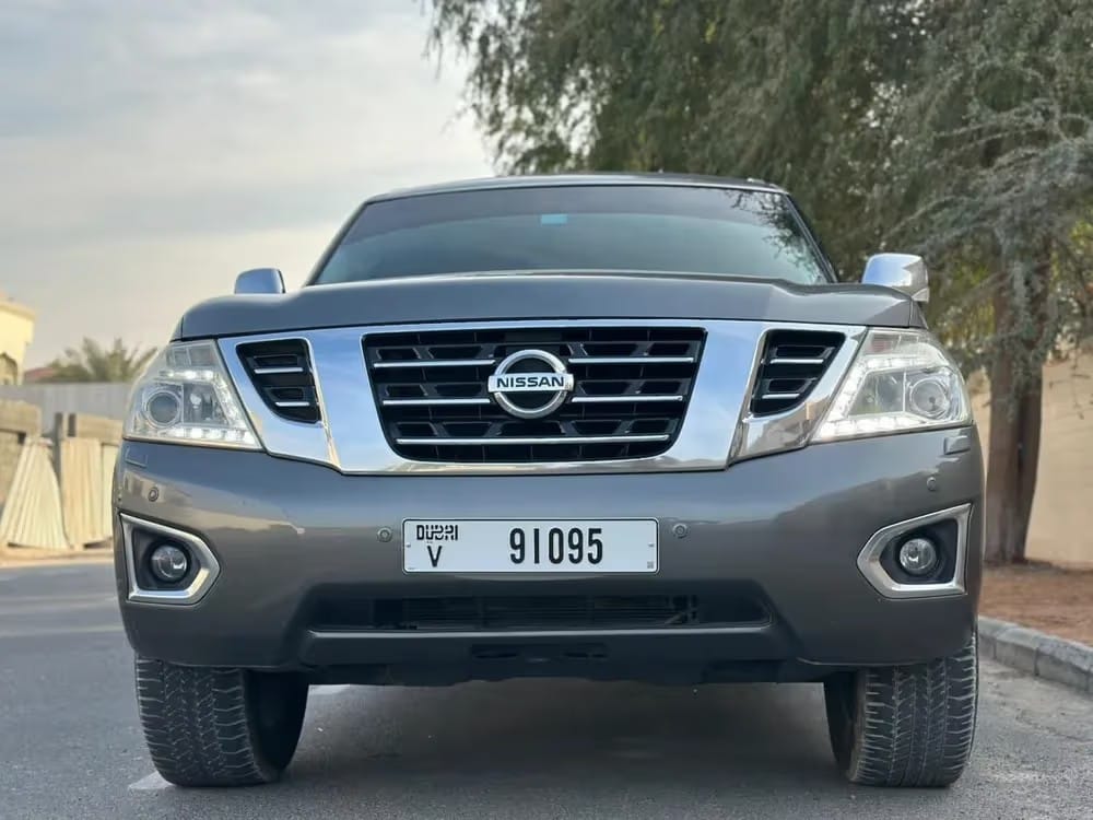 Car Image 2015 NISSAN PATROL LE