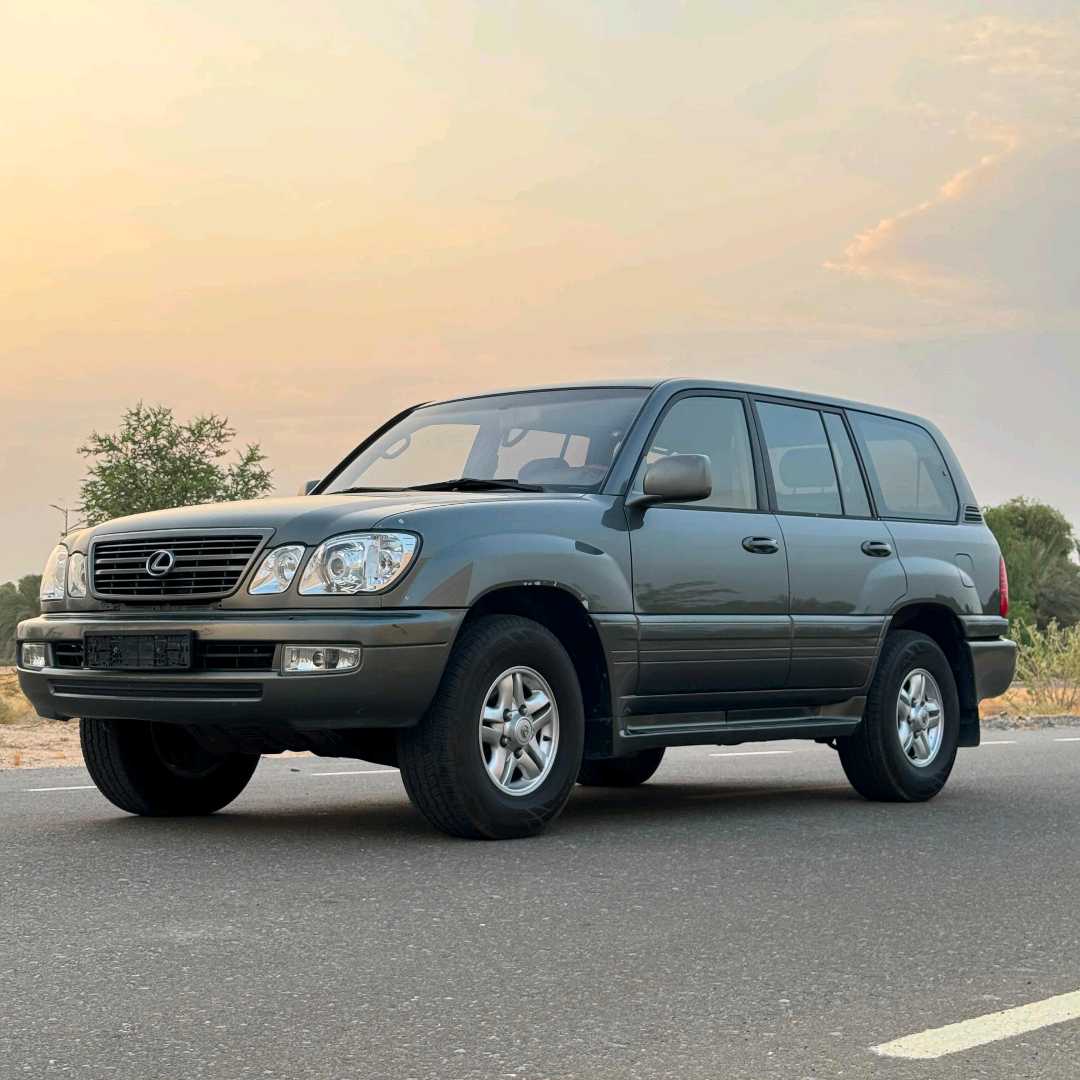 Car Image 1999 LEXUS LX 470