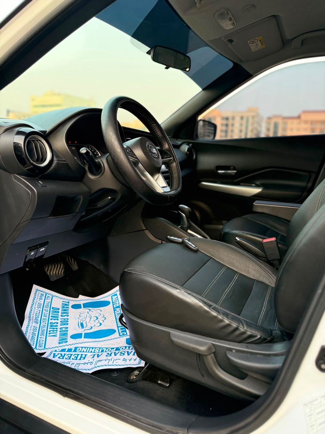 Car Image 2018 NISSAN KICKS 