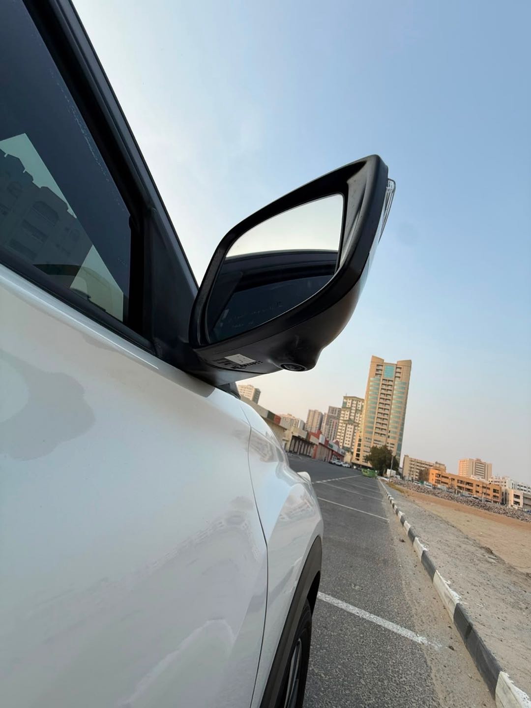 Car Image 2018 NISSAN KICKS 