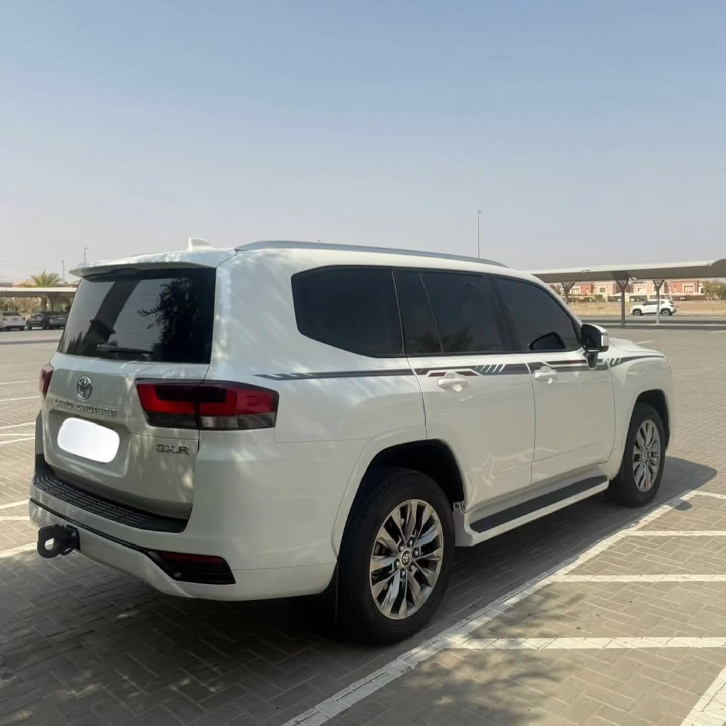 Car Image 2025 TOYOTA LAND CRUISER GX.R