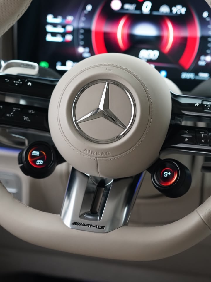 Car Image 2025 MERCEDES G CLASS 63