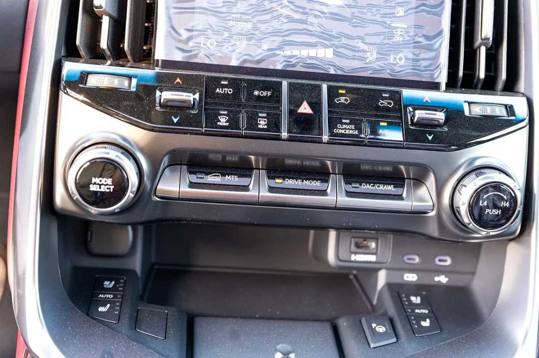 Car Image 2026 LEXUS LX 700 H