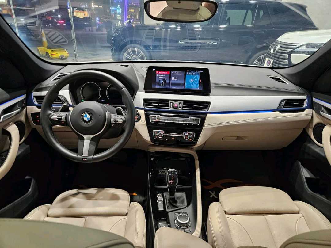 Car Image 2020 BMW X1 20