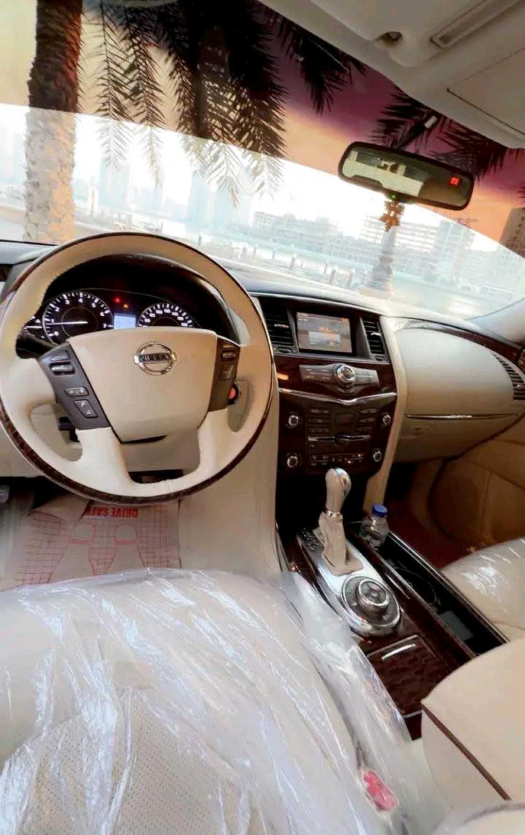 Car Image 2014 NISSAN PATROL Platinum