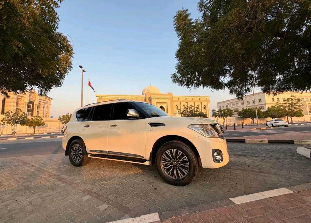 Car Image 2014 NISSAN PATROL Platinum
