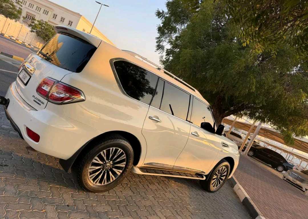 Car Image 2014 NISSAN PATROL Platinum