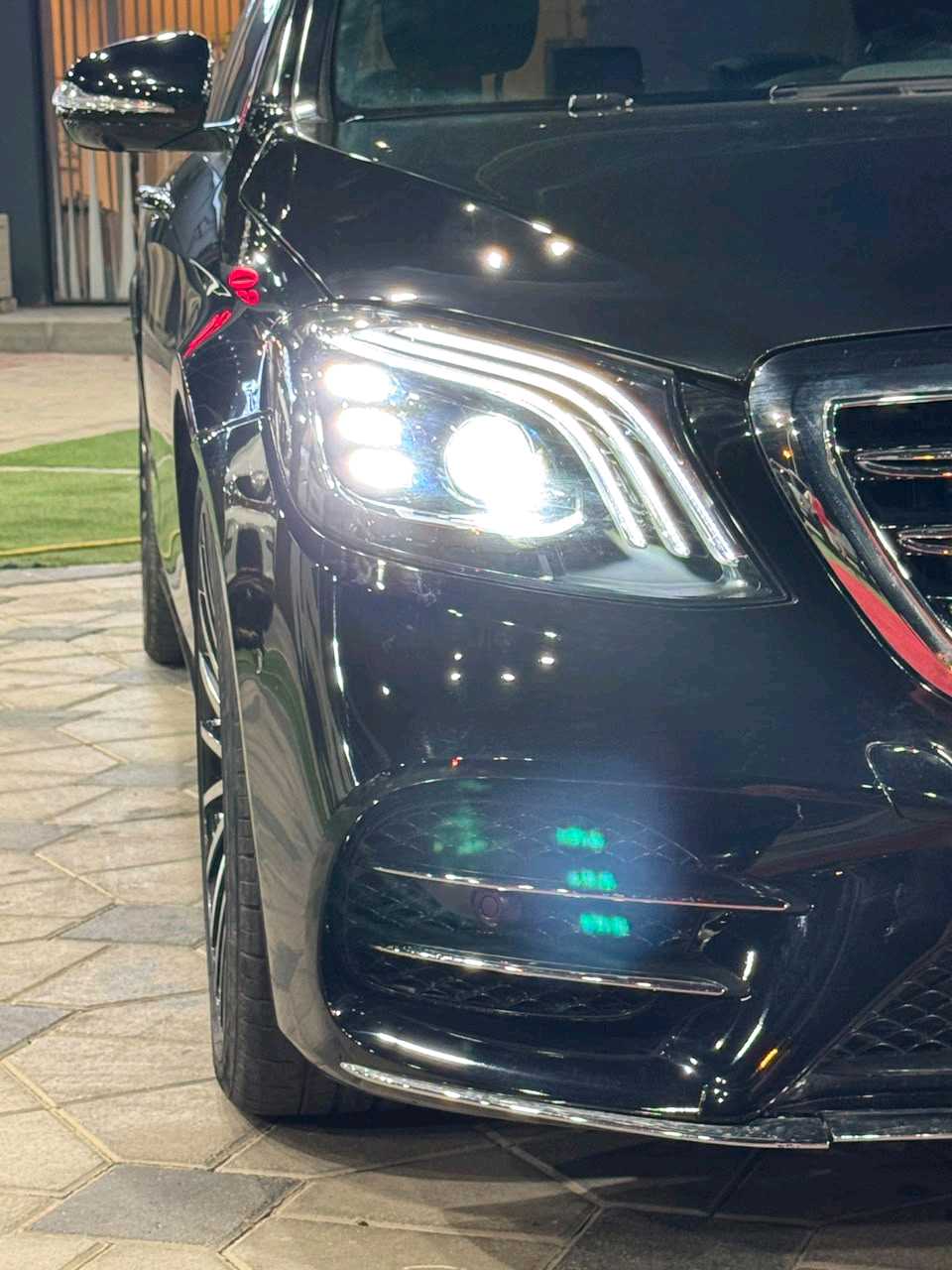 Car Image 2015 MERCEDES S Class 560