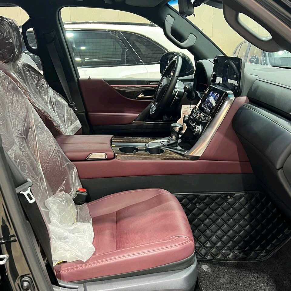 Car Image 2024 LEXUS LX 600
