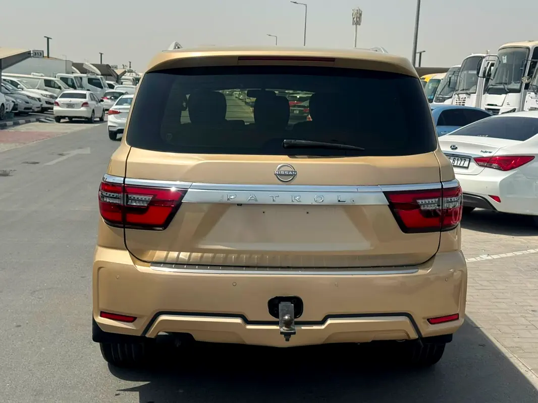 Car Image 2014 NISSAN PATROL SE