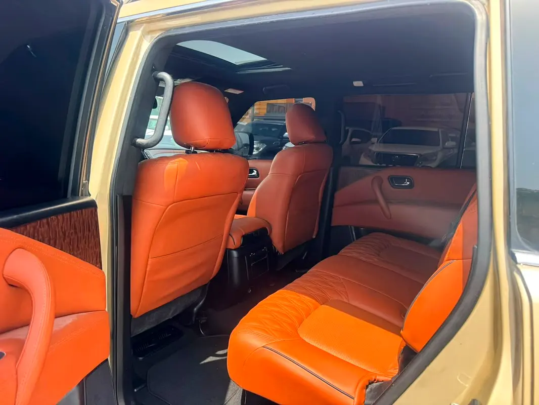 Car Image 2014 NISSAN PATROL SE