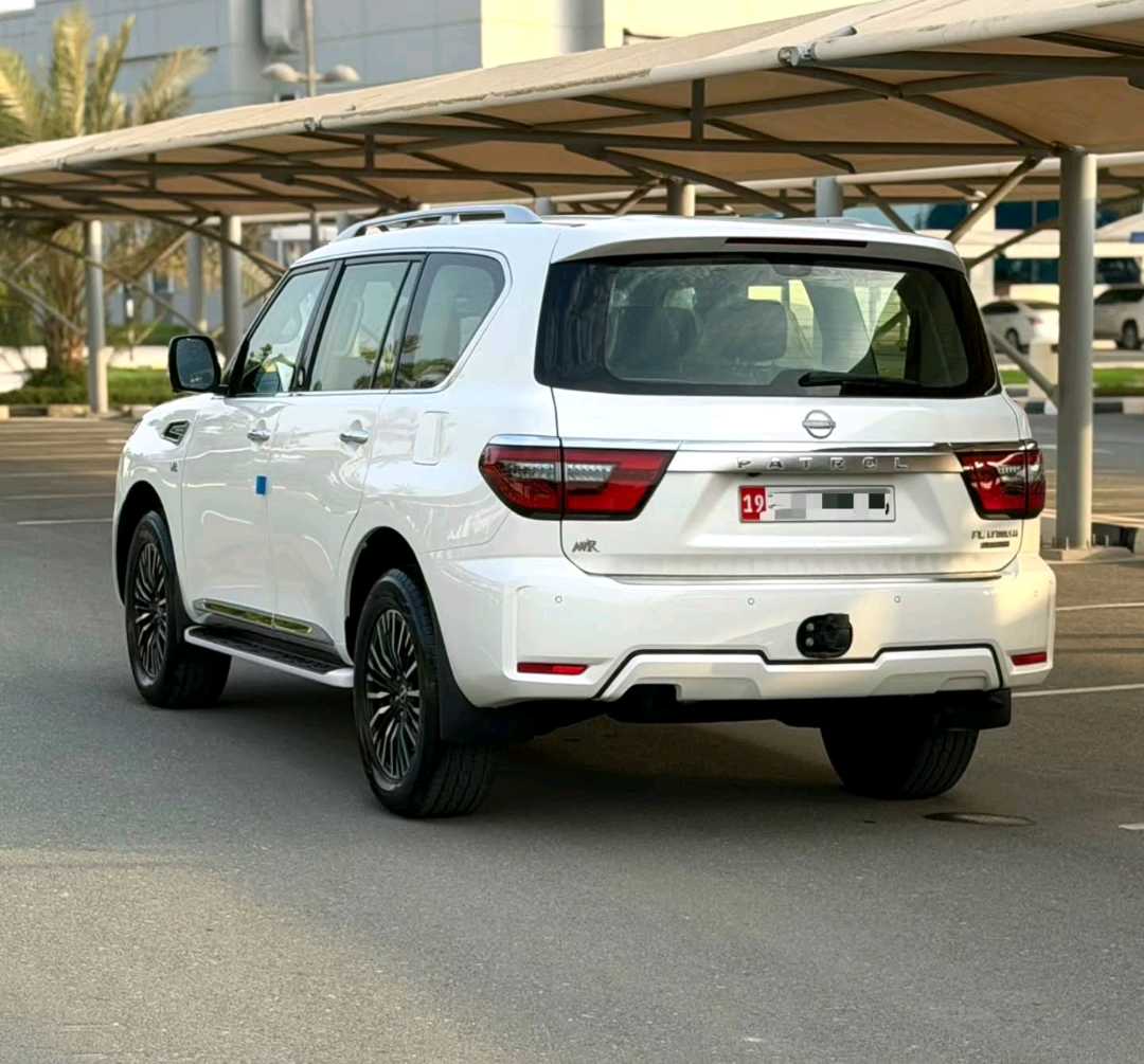 Car Image 2022 NISSAN PATROL Platinum