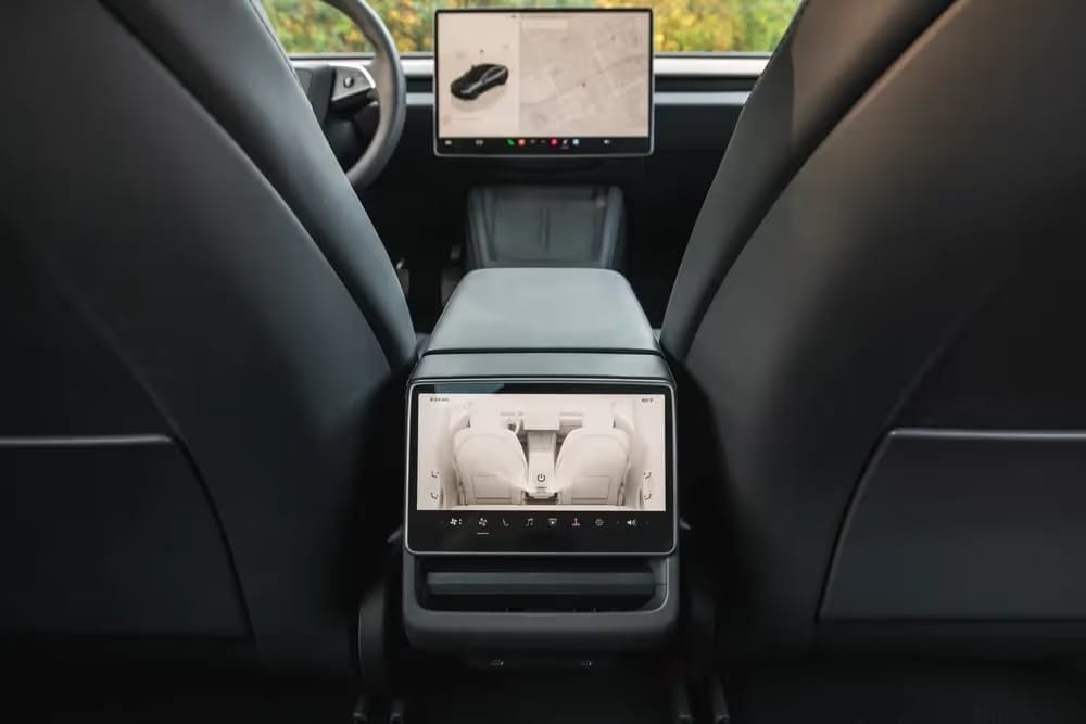 Car Image 2024 TESLA Model 3 