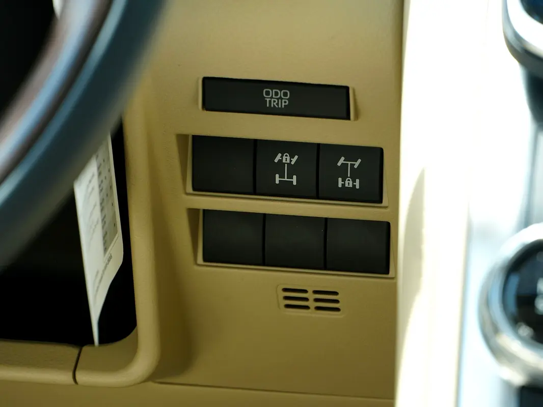 Car Image 2026 TOYOTA LAND CRUISER VX