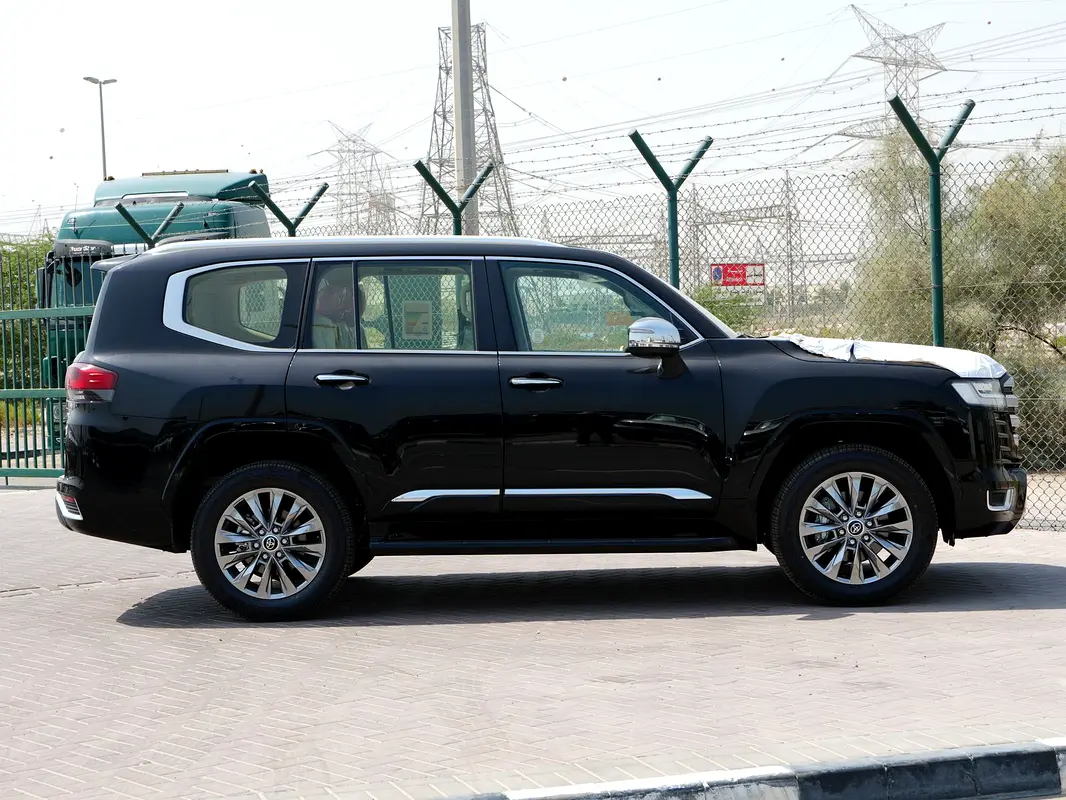 Car Image 2026 TOYOTA LAND CRUISER VX