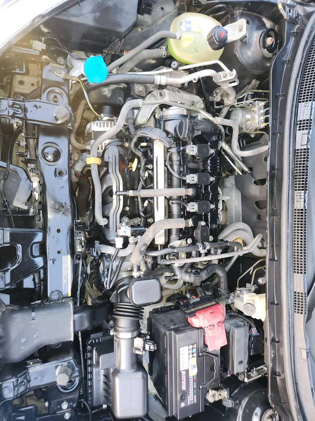 Car Image 2018 NISSAN KICKS 