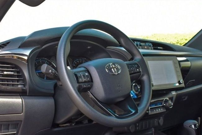 Car Image 2026 TOYOTA HILUX 2.7