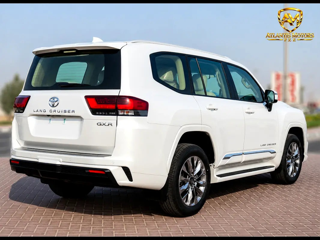 Car Image 2026 TOYOTA LAND CRUISER GX.R