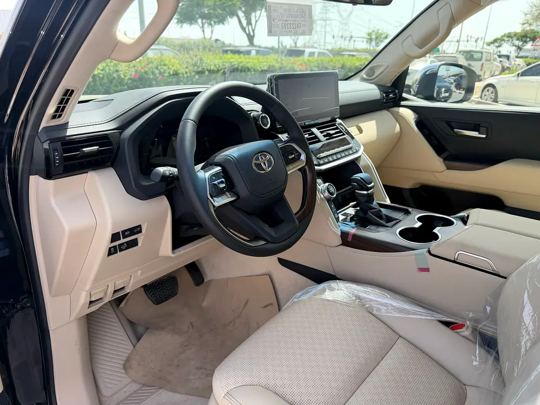 Car Image 2026 TOYOTA LAND CRUISER VX.R