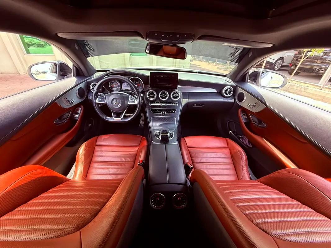 Car Image 2018 MERCEDES C Class 300