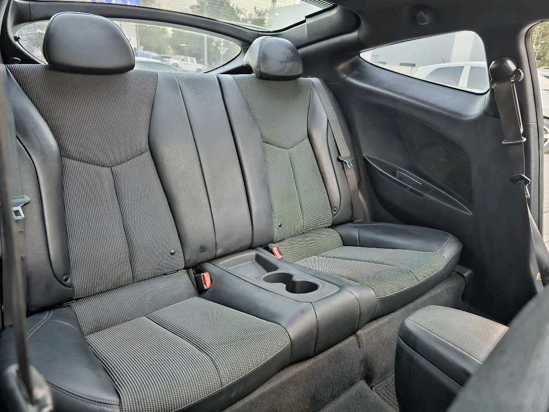 Car Image 2016 HYUNDAI VELOSTER 