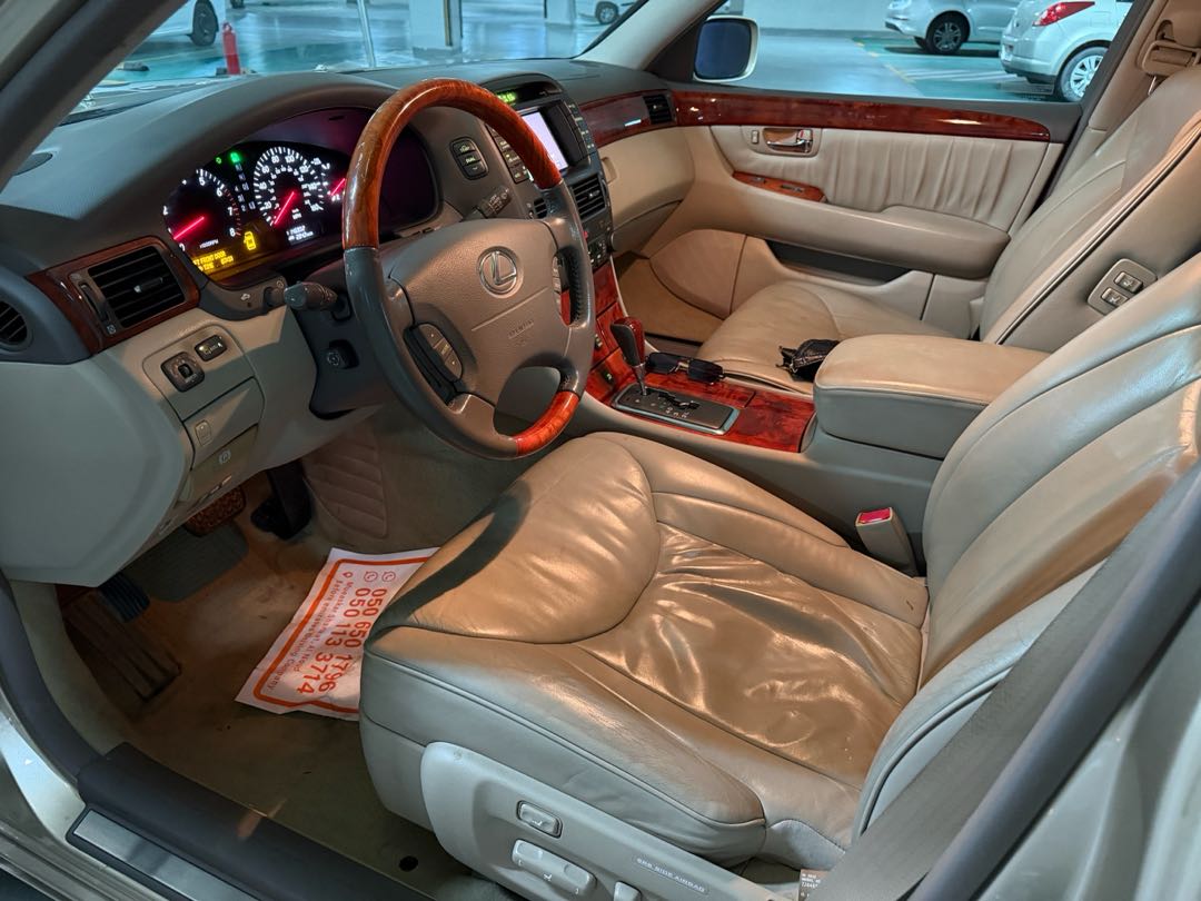 Car Image 2002 LEXUS LS 430