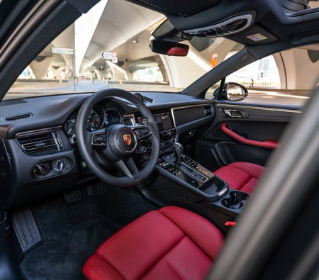 PORSCHE MACAN 2024