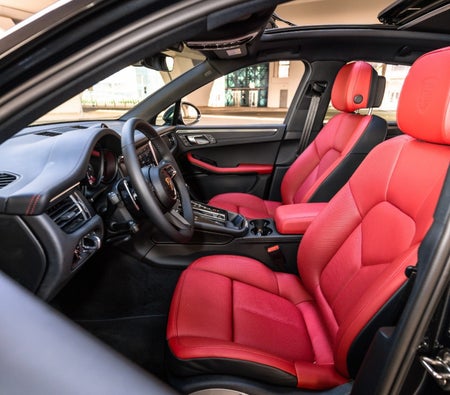 PORSCHE MACAN 2024