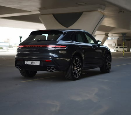 PORSCHE MACAN 2024