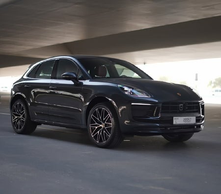 PORSCHE MACAN 2024
