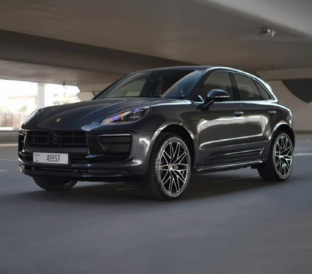 PORSCHE MACAN 2024