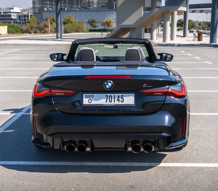 BMW M4 2023
