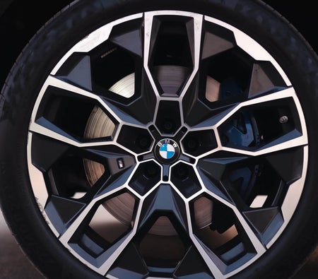 BMW X7 2023