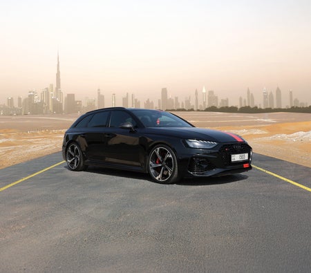 AUDI RS 4 2024