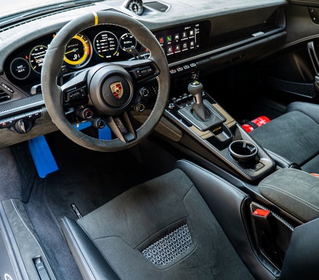 PORSCHE 911 2025