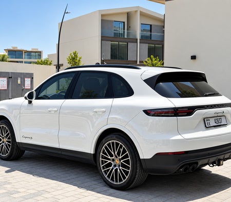 PORSCHE CAYENNE 2023