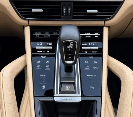 PORSCHE CAYENNE 2023