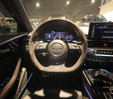 AUDI RS 4 2025