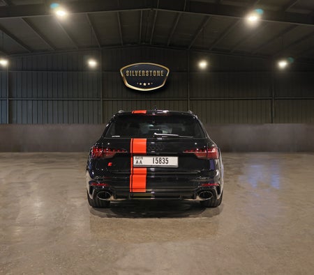 AUDI RS 4 2025
