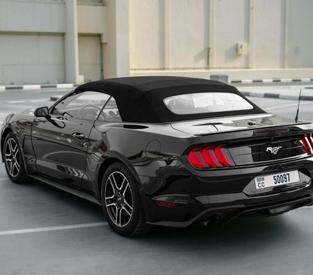 FORD MUSTANG 2023