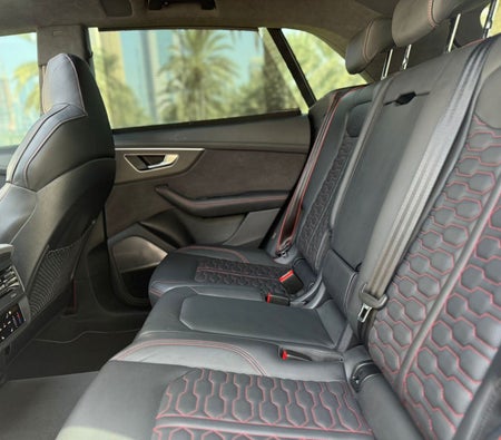 AUDI Q8 2023