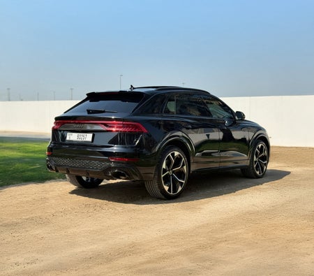 AUDI Q8 2023