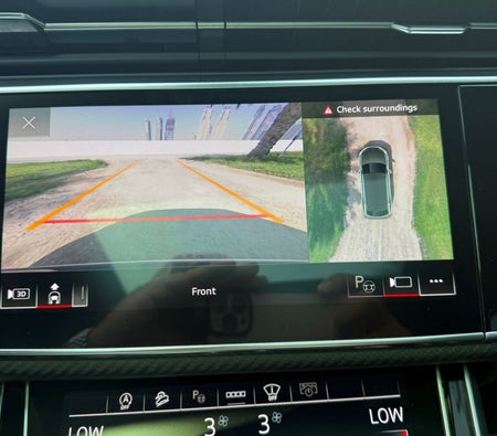AUDI Q8 2023