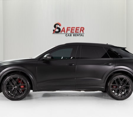 AUDI Q8 2025